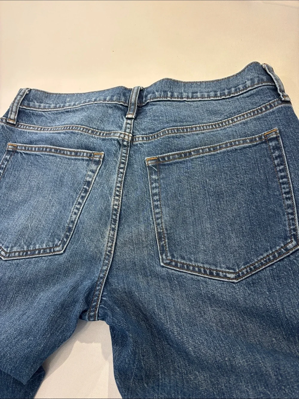 J. Crew Flex Straight-Leg Relaxed Men's Medium Wash Denim Jeans. Size 31X30